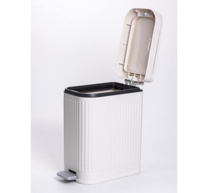 Мусорное ведро с педалью 23*15*32 см, белый