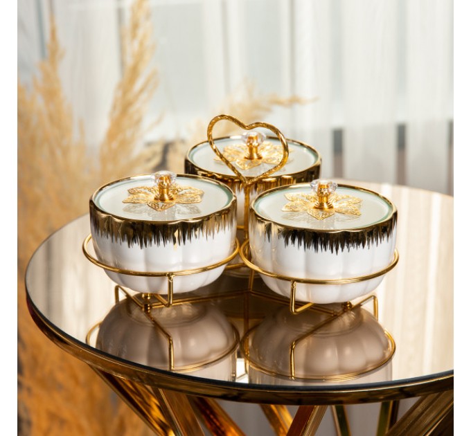 Менажниця порцелянова 3 секції на металевій підставці