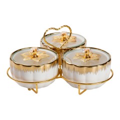 Менажниця порцелянова 3 секції на металевій підставці