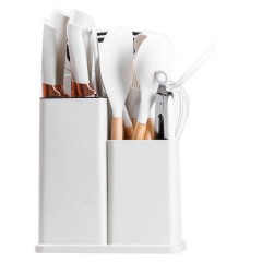 Набор кухонных принадлежностей на подставке 19 штук из силикона с деревянной ручкой, белый.