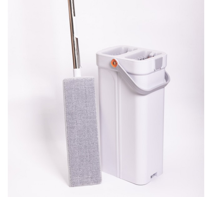 Комплект для уборки швабра и ведро.