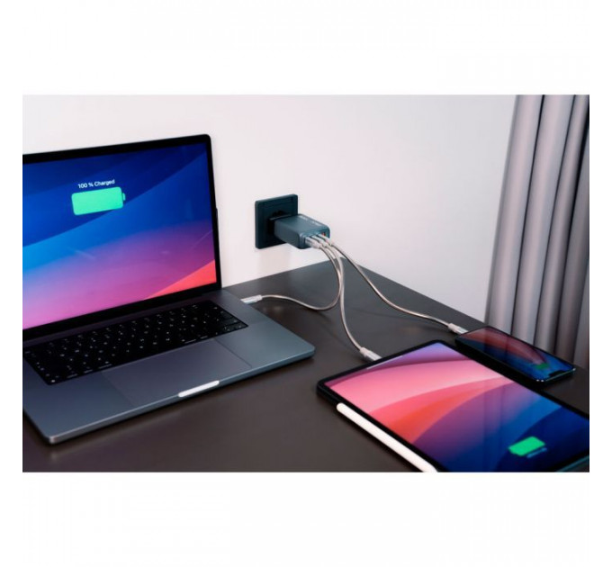 Зарядний пристрій Verbatim GaN 100 W 4 ports (2xUSB-C-100 W,USB-C 65 W \/USB-A -3.0) (32202)