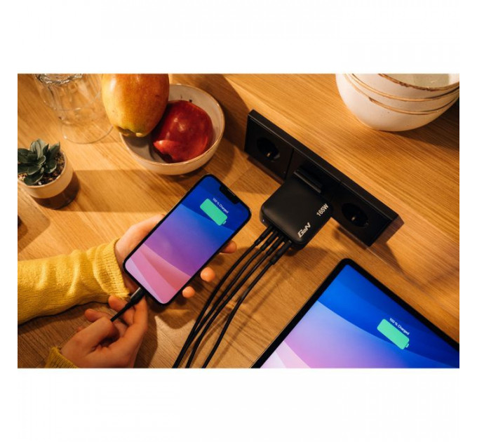 Зарядний пристрій Verbatim MiniGaN 165 W 4 ports (3xUSB-C\/1xUSB-A) (32216)
